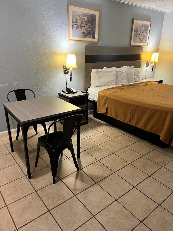 Executive Inn Mercedes Weslaco Eksteriør billede